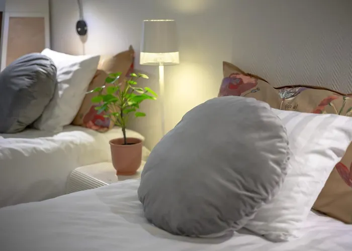 Hotel Lemonade